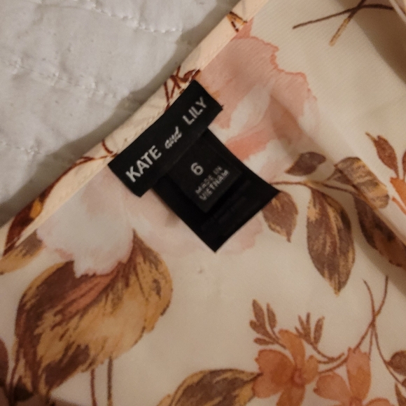 Spring Dress - Picture 4 of 4